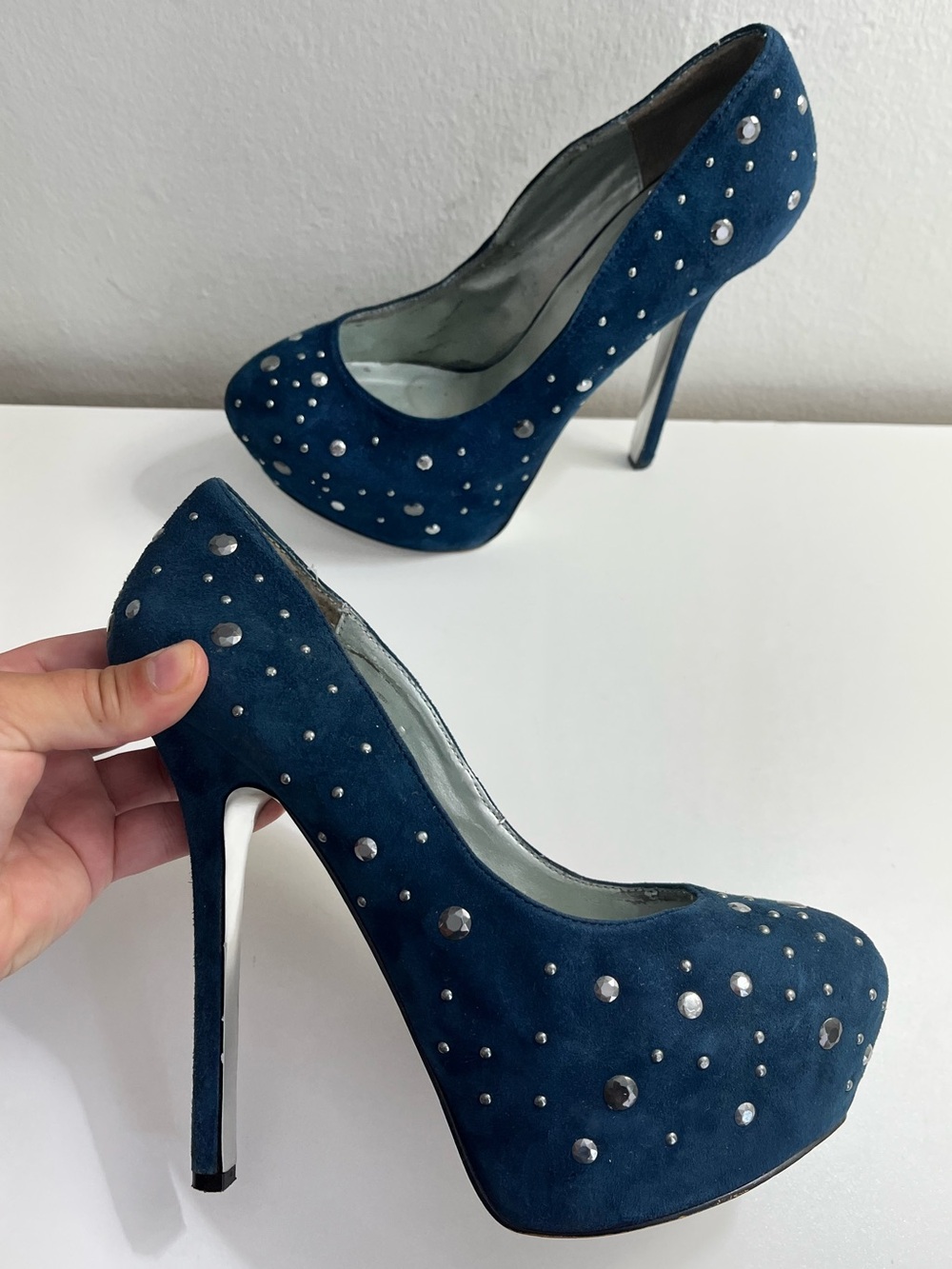 H by Halston Studded Platform Pumps Size 7.5